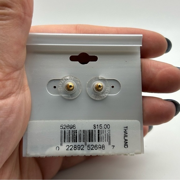 Roman Ruby Red Cubic Zircona Faceted Stone Stud Earrings Dainty Classic - Picture 2 of 3